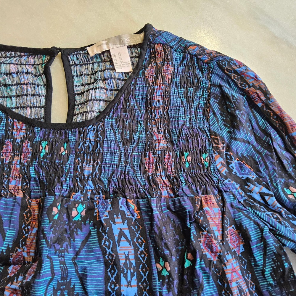 Forever 21 XS Blouse Top Long‎ Sleeve Smocked Bohemian Print Rayon